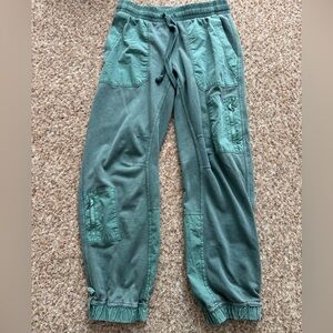 Daily Practice Anthropologie Pull On Pants size xxs green